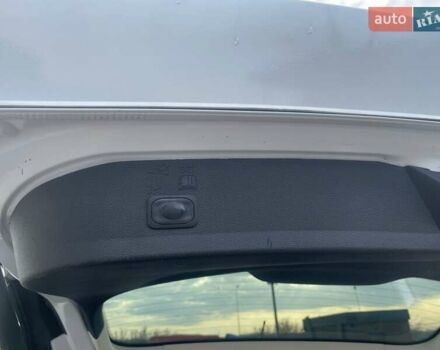 Білий Форд Ескейп, об'ємом двигуна 1.5 л та пробігом 104 тис. км за 12500 $, фото 19 на Automoto.ua