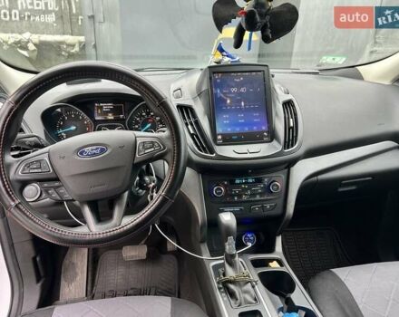 Белый Форд Эскейп, объемом двигателя 1.5 л и пробегом 158 тыс. км за 13800 $, фото 14 на Automoto.ua