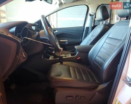 Белый Форд Эскейп, объемом двигателя 2 л и пробегом 94 тыс. км за 2300 $, фото 6 на Automoto.ua