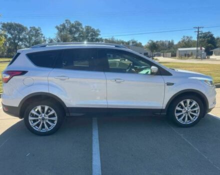 Белый Форд Эскейп, объемом двигателя 1.5 л и пробегом 65 тыс. км за 4200 $, фото 3 на Automoto.ua