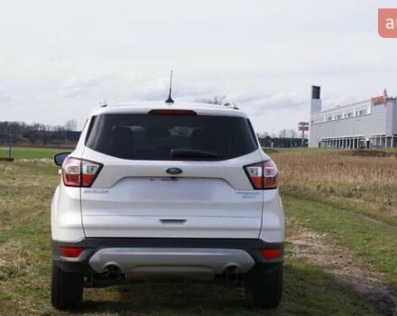 Білий Форд Ескейп, об'ємом двигуна 2 л та пробігом 69 тис. км за 12100 $, фото 2 на Automoto.ua