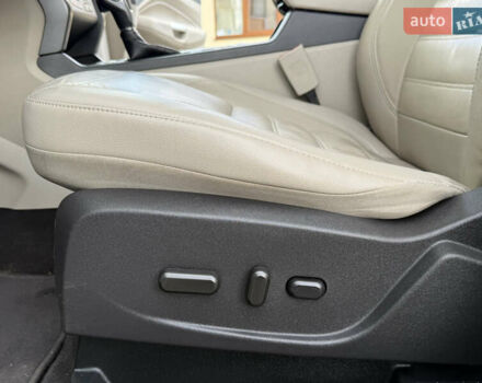 Белый Форд Эскейп, объемом двигателя 1.5 л и пробегом 130 тыс. км за 13400 $, фото 41 на Automoto.ua