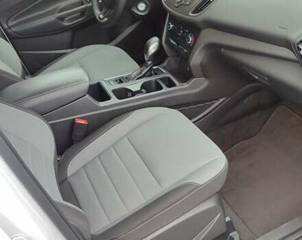 Белый Форд Эскейп, объемом двигателя 2.5 л и пробегом 113 тыс. км за 13900 $, фото 29 на Automoto.ua