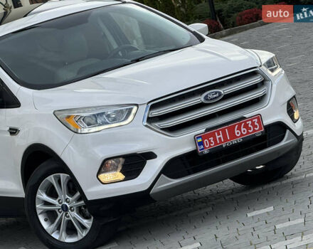 Белый Форд Эскейп, объемом двигателя 1.5 л и пробегом 130 тыс. км за 13400 $, фото 17 на Automoto.ua