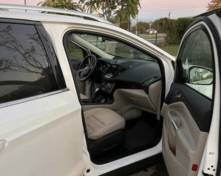 Белый Форд Эскейп, объемом двигателя 2 л и пробегом 93 тыс. км за 22000 $, фото 13 на Automoto.ua