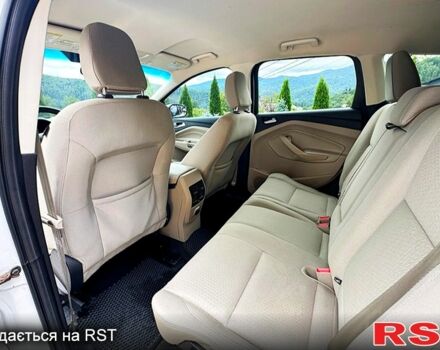 Білий Форд Ескейп, об'ємом двигуна 2 л та пробігом 62 тис. км за 12500 $, фото 4 на Automoto.ua