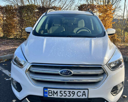 Белый Форд Эскейп, объемом двигателя 1.5 л и пробегом 43 тыс. км за 15300 $, фото 2 на Automoto.ua