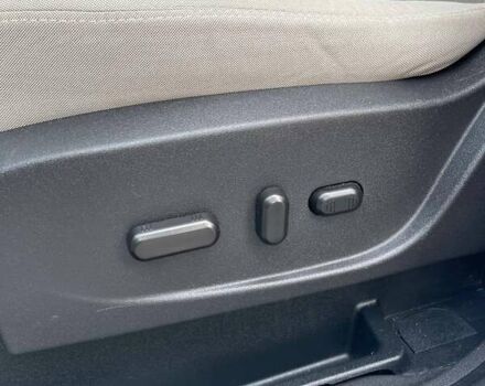 Белый Форд Эскейп, объемом двигателя 1.5 л и пробегом 269 тыс. км за 9600 $, фото 8 на Automoto.ua