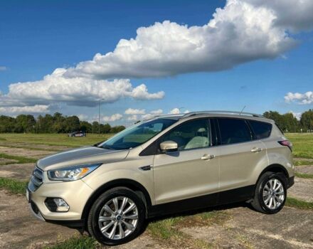 Форд Ескейп 2018 у Вінниці на Automoto.ua Білий Форд Ескейп, об'ємом двигуна 0 л та пробігом 112 тис. км за 10500 $, фото 1 на Automoto.ua