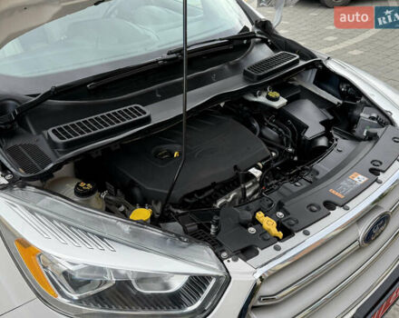 Белый Форд Эскейп, объемом двигателя 1.5 л и пробегом 130 тыс. км за 13400 $, фото 77 на Automoto.ua