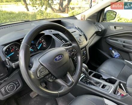 Белый Форд Эскейп, объемом двигателя 2.5 л и пробегом 160 тыс. км за 12500 $, фото 22 на Automoto.ua