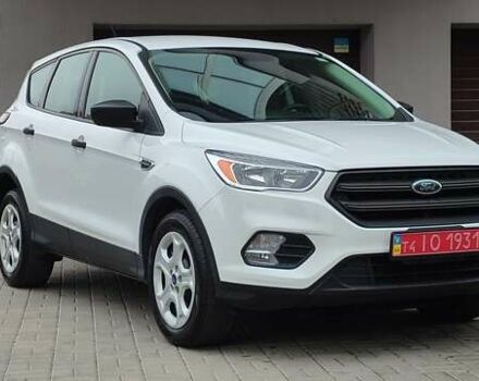 Белый Форд Эскейп, объемом двигателя 2.5 л и пробегом 113 тыс. км за 13900 $, фото 2 на Automoto.ua