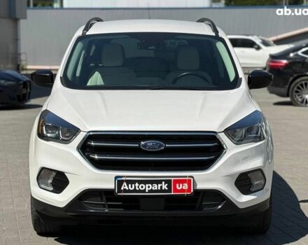 Білий Форд Ескейп, об'ємом двигуна 1.5 л та пробігом 123 тис. км за 15790 $, фото 1 на Automoto.ua