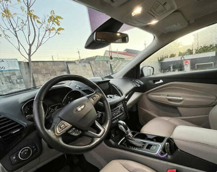 Белый Форд Эскейп, объемом двигателя 2 л и пробегом 93 тыс. км за 22000 $, фото 27 на Automoto.ua