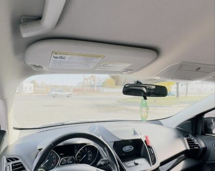 Белый Форд Эскейп, объемом двигателя 1.5 л и пробегом 130 тыс. км за 15000 $, фото 5 на Automoto.ua