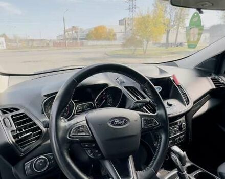 Білий Форд Ескейп, об'ємом двигуна 1.5 л та пробігом 130 тис. км за 14900 $, фото 6 на Automoto.ua