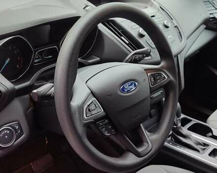 Белый Форд Эскейп, объемом двигателя 2.5 л и пробегом 113 тыс. км за 13900 $, фото 17 на Automoto.ua