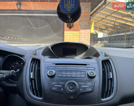 Белый Форд Эскейп, объемом двигателя 2 л и пробегом 175 тыс. км за 15600 $, фото 20 на Automoto.ua