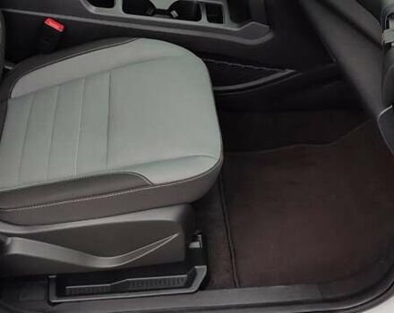 Белый Форд Эскейп, объемом двигателя 2.5 л и пробегом 113 тыс. км за 13900 $, фото 32 на Automoto.ua