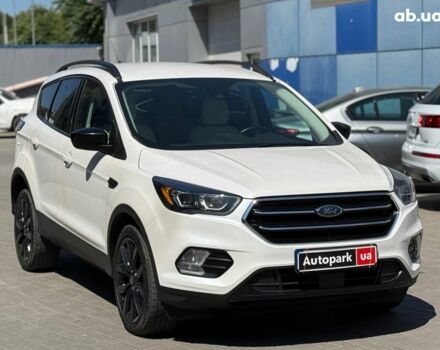 Білий Форд Ескейп, об'ємом двигуна 1.5 л та пробігом 123 тис. км за 15790 $, фото 2 на Automoto.ua