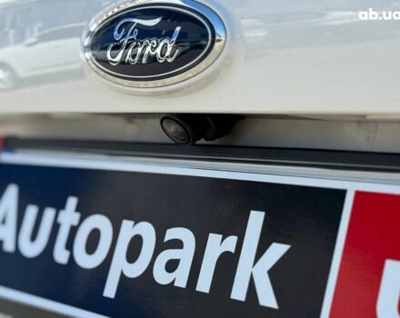 Білий Форд Ескейп, об'ємом двигуна 1.5 л та пробігом 123 тис. км за 15790 $, фото 9 на Automoto.ua