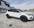 Білий Форд Ескейп, об'ємом двигуна 1.5 л та пробігом 130 тис. км за 14900 $, фото 1 на Automoto.ua