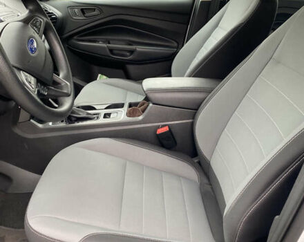 Форд Эскейп 2018 в Львове на Automoto.ua Белый Форд Эскейп, объемом двигателя 2.49 л и пробегом 63 тыс. км за 14500 $, фото 10 на Automoto.ua