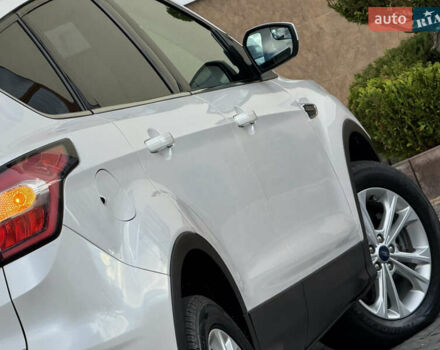Белый Форд Эскейп, объемом двигателя 1.5 л и пробегом 130 тыс. км за 13400 $, фото 36 на Automoto.ua