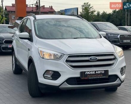 Белый Форд Эскейп, объемом двигателя 1.5 л и пробегом 269 тыс. км за 9600 $, фото 2 на Automoto.ua