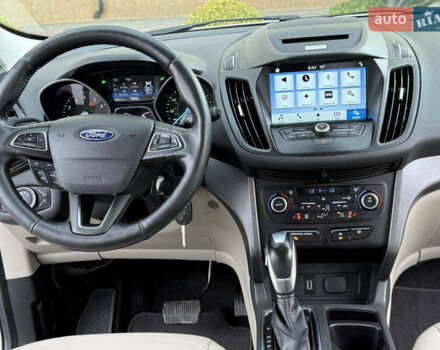 Белый Форд Эскейп, объемом двигателя 1.5 л и пробегом 130 тыс. км за 13400 $, фото 70 на Automoto.ua