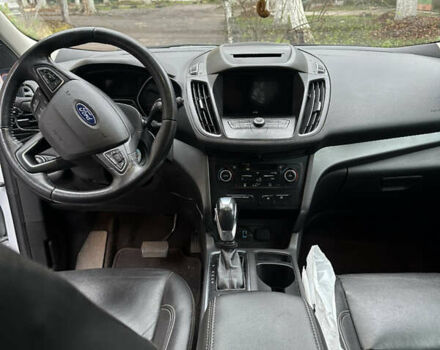 Белый Форд Эскейп, объемом двигателя 1.5 л и пробегом 95 тыс. км за 11500 $, фото 7 на Automoto.ua