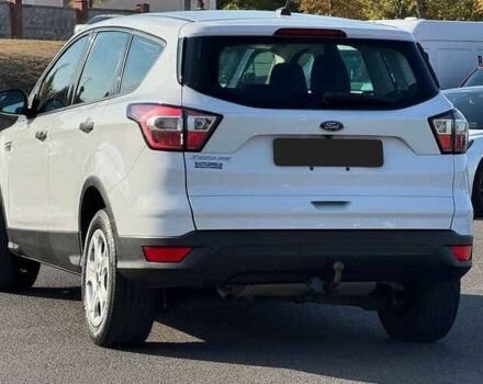 Белый Форд Эскейп, объемом двигателя 2.5 л и пробегом 90 тыс. км за 9000 $, фото 20 на Automoto.ua