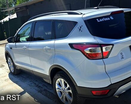 Белый Форд Эскейп, объемом двигателя 1.5 л и пробегом 51 тыс. км за 12500 $, фото 2 на Automoto.ua