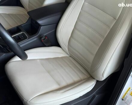 Білий Форд Ескейп, об'ємом двигуна 1.5 л та пробігом 123 тис. км за 15790 $, фото 14 на Automoto.ua