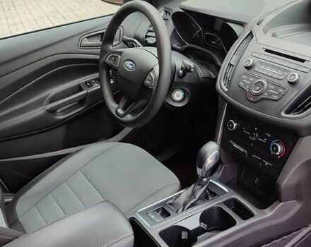 Белый Форд Эскейп, объемом двигателя 2.5 л и пробегом 113 тыс. км за 13900 $, фото 35 на Automoto.ua