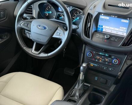 Білий Форд Ескейп, об'ємом двигуна 1.5 л та пробігом 123 тис. км за 15790 $, фото 28 на Automoto.ua