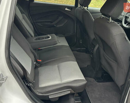 Білий Форд Ескейп, об'ємом двигуна 1.5 л та пробігом 180 тис. км за 11300 $, фото 31 на Automoto.ua