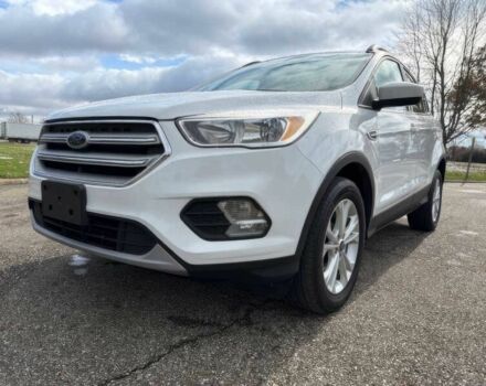 Белый Форд Эскейп, объемом двигателя 1.5 л и пробегом 38 тыс. км за 12100 $, фото 2 на Automoto.ua