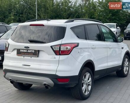 Белый Форд Эскейп, объемом двигателя 1.5 л и пробегом 269 тыс. км за 9600 $, фото 5 на Automoto.ua