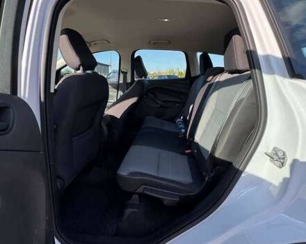 Белый Форд Эскейп, объемом двигателя 2.5 л и пробегом 90 тыс. км за 9000 $, фото 16 на Automoto.ua