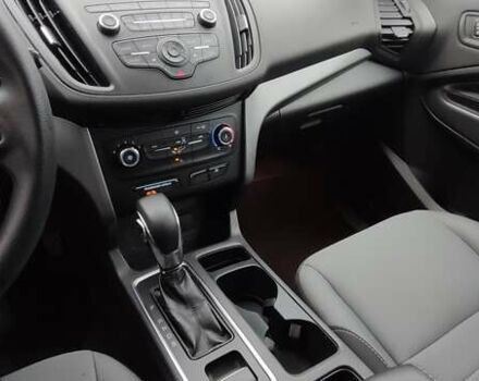 Белый Форд Эскейп, объемом двигателя 2.5 л и пробегом 113 тыс. км за 13900 $, фото 21 на Automoto.ua