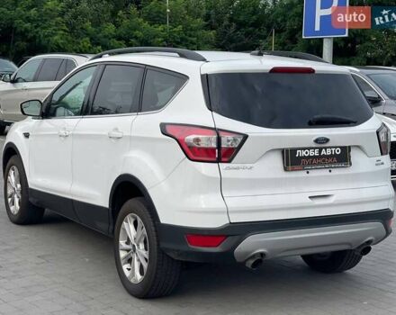 Белый Форд Эскейп, объемом двигателя 1.5 л и пробегом 269 тыс. км за 9600 $, фото 3 на Automoto.ua