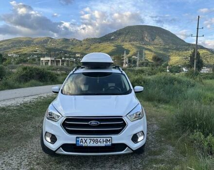 Белый Форд Эскейп, объемом двигателя 2.5 л и пробегом 160 тыс. км за 12500 $, фото 12 на Automoto.ua