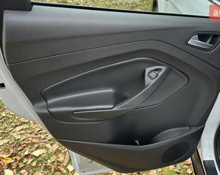 Білий Форд Ескейп, об'ємом двигуна 1.5 л та пробігом 180 тис. км за 11300 $, фото 23 на Automoto.ua