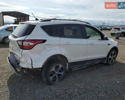 Білий Форд Ескейп, об'ємом двигуна 1.5 л та пробігом 130 тис. км за 2800 $, фото 2 на Automoto.ua