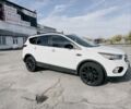 Белый Форд Эскейп, объемом двигателя 1.5 л и пробегом 130 тыс. км за 15000 $, фото 2 на Automoto.ua