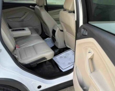 Белый Форд Эскейп, объемом двигателя 2 л и пробегом 46 тыс. км за 7000 $, фото 9 на Automoto.ua