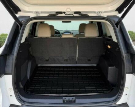 Белый Форд Эскейп, объемом двигателя 2 л и пробегом 46 тыс. км за 7000 $, фото 10 на Automoto.ua