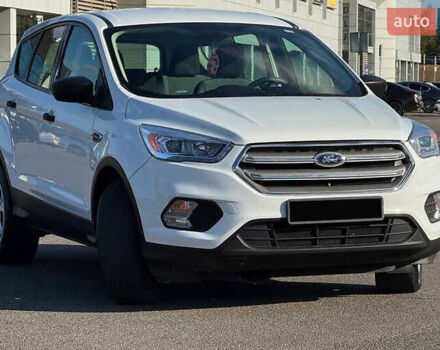 Белый Форд Эскейп, объемом двигателя 2.5 л и пробегом 97 тыс. км за 11000 $, фото 2 на Automoto.ua