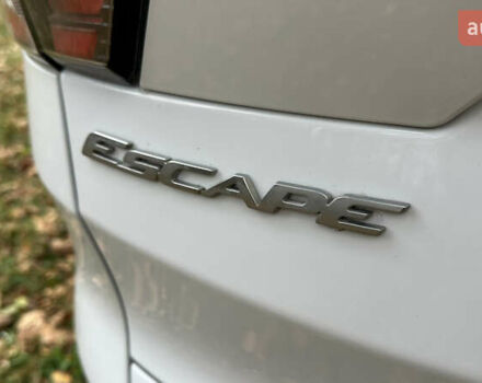 Білий Форд Ескейп, об'ємом двигуна 1.5 л та пробігом 180 тис. км за 11300 $, фото 25 на Automoto.ua